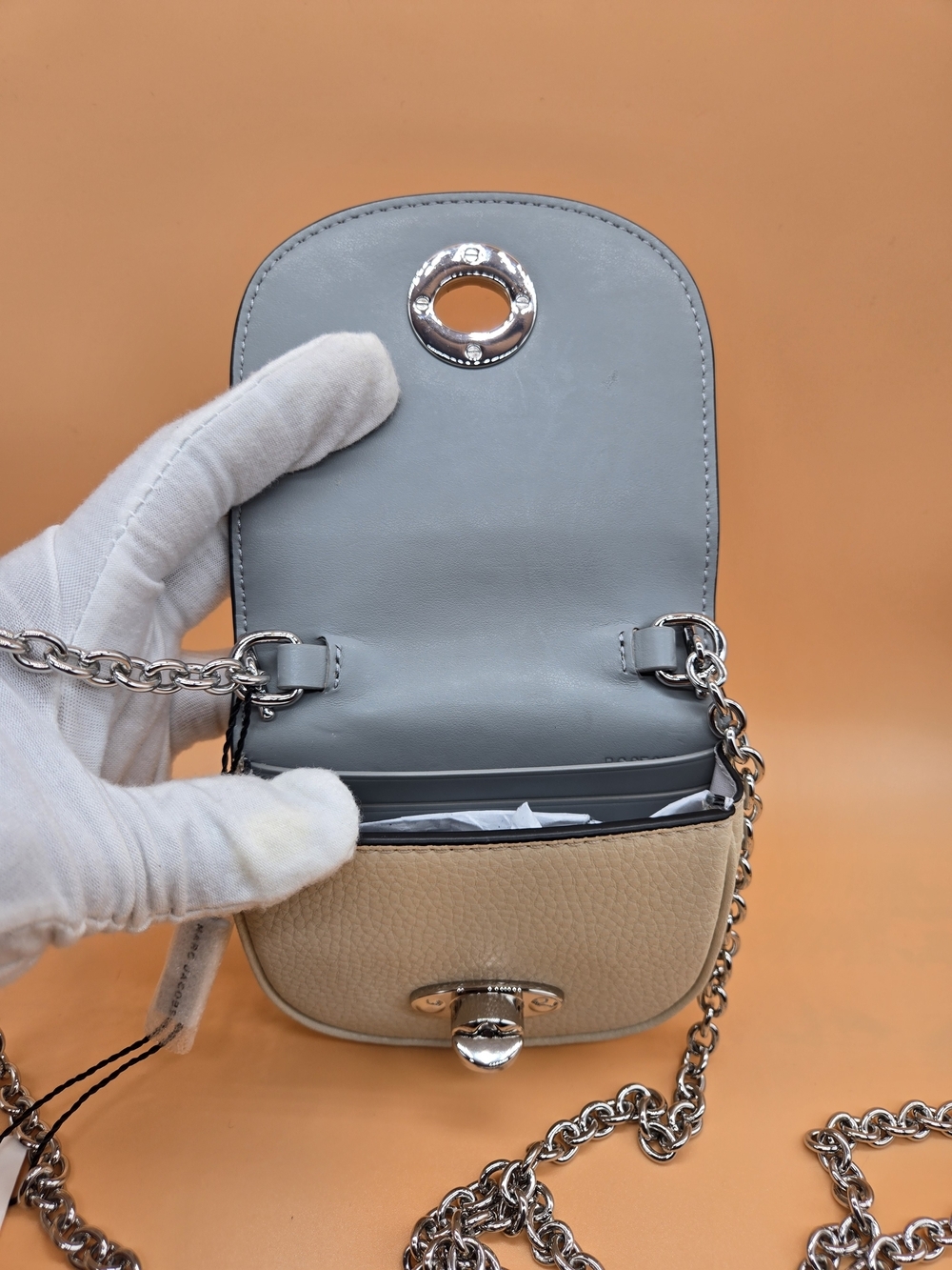 Marc Jacobs White Pebbled Leather Coin Purse - Picture 5 of 5